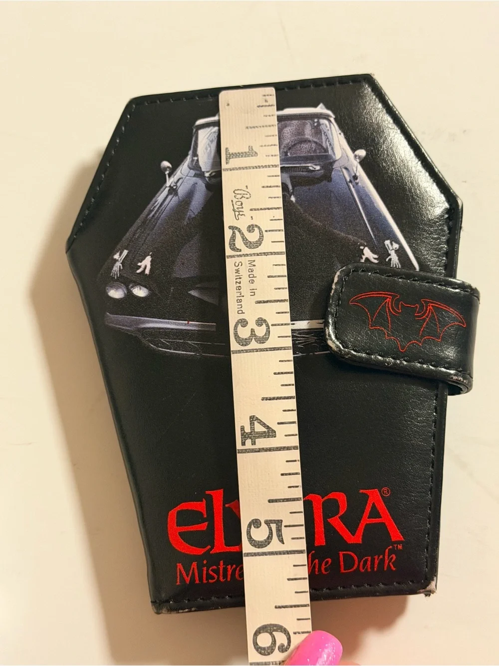 Elvira Mistress of the Dark coffin shaped fold wallet, faux leather 5.6